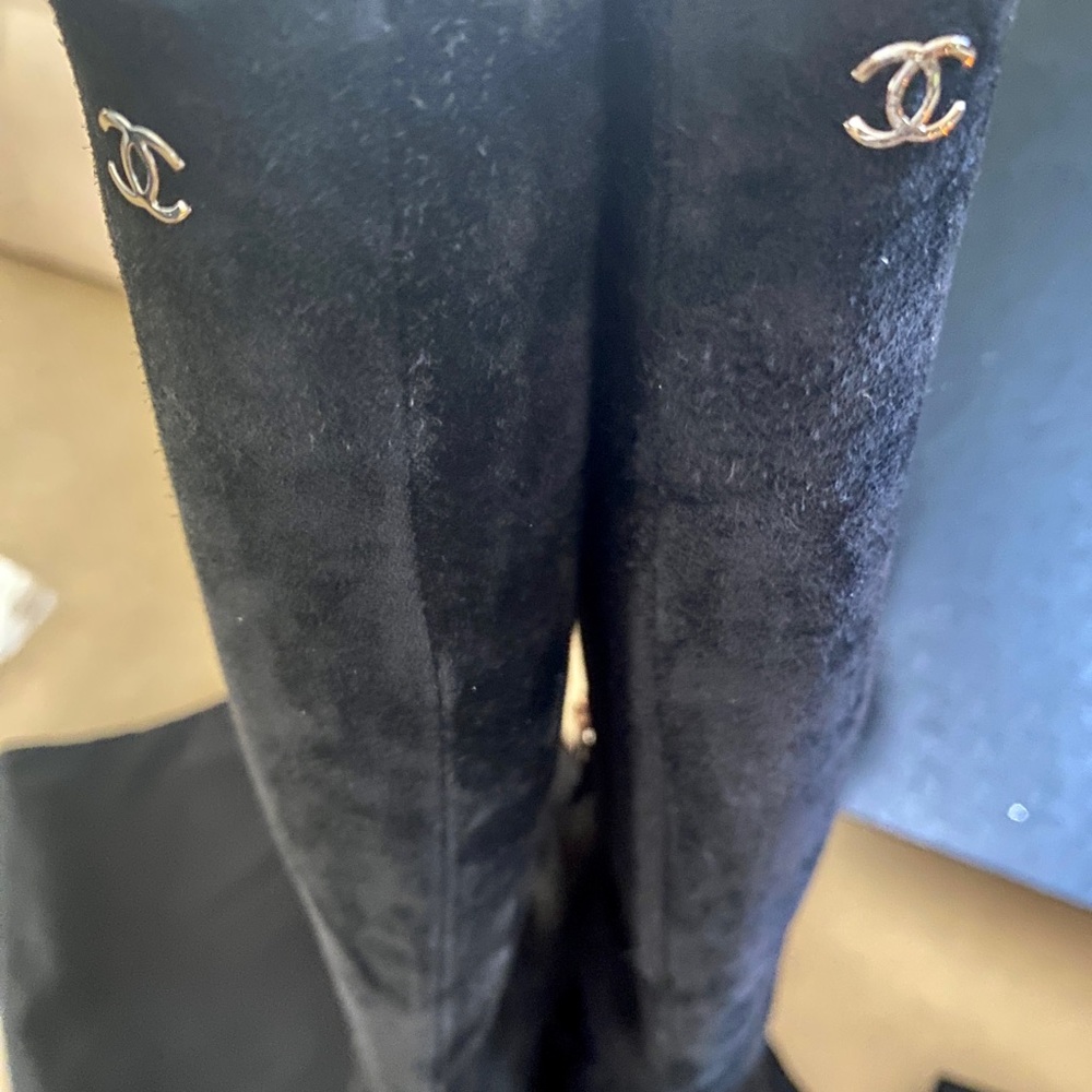🎁Chanel Suede Metal CC LOGO Knee Boots